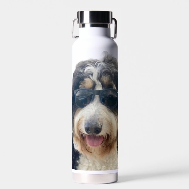 Rucksack passend Bernedoodle mit Sonnenbrille Trinkflasche (Vorne)