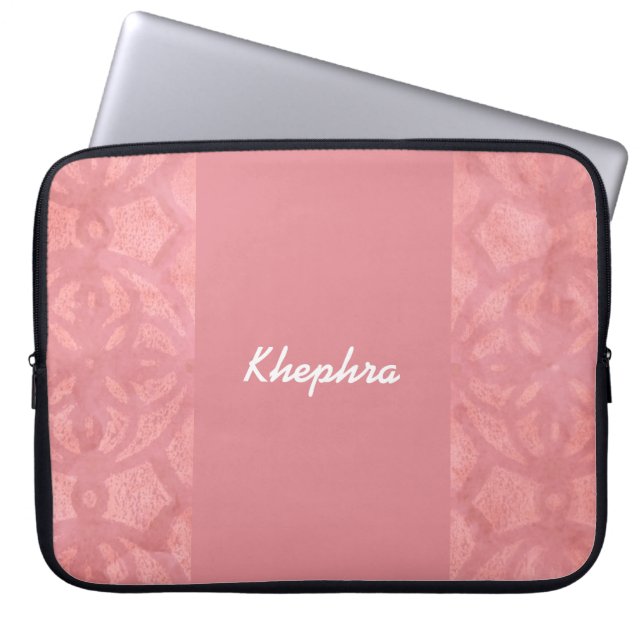 Ruddy Pink Batik Name Laptopschutzhülle (Vorderseite)