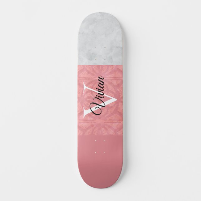 Ruddy Pink Batik und Grau Wasserfarbe Mit Monogram Skateboard (Vorderseite)