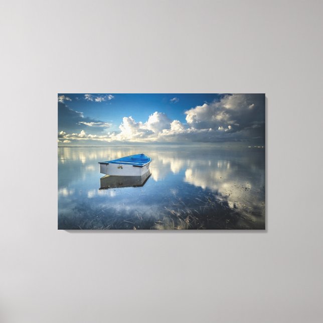 Ruderboot auf dem Wasser Leinwanddruck (Vorderseite)