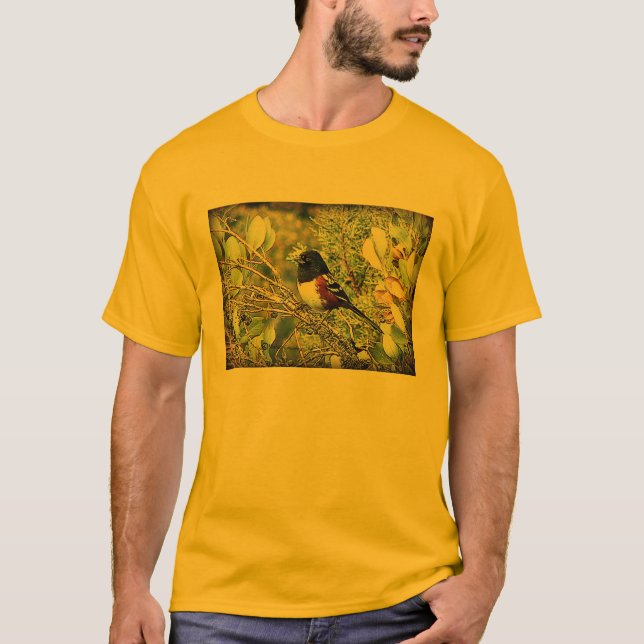 Rufous mit Seiten versehener Towhee-Spatz T-Shirt (Vorderseite)