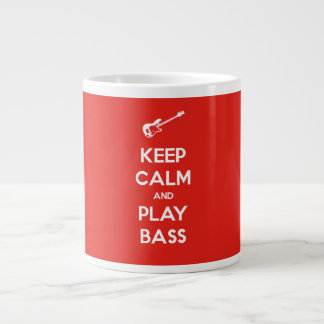 Ruhe behalt und Bass spielen Jumbo-Tasse