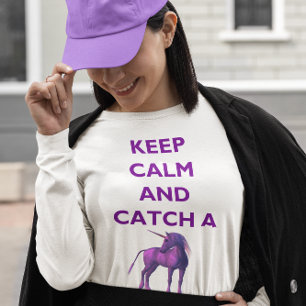 Ruhe behalten und ein Lila Einhorn-Langschläfchen T-Shirt
