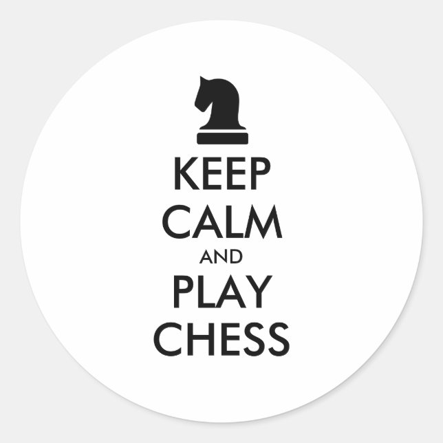 Ruhe behalten und Schach-Rundaufkleber spielen Runder Aufkleber (Vorderseite)