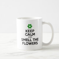 Ruhe und Geruch der Blume Frühling Tasse behalten