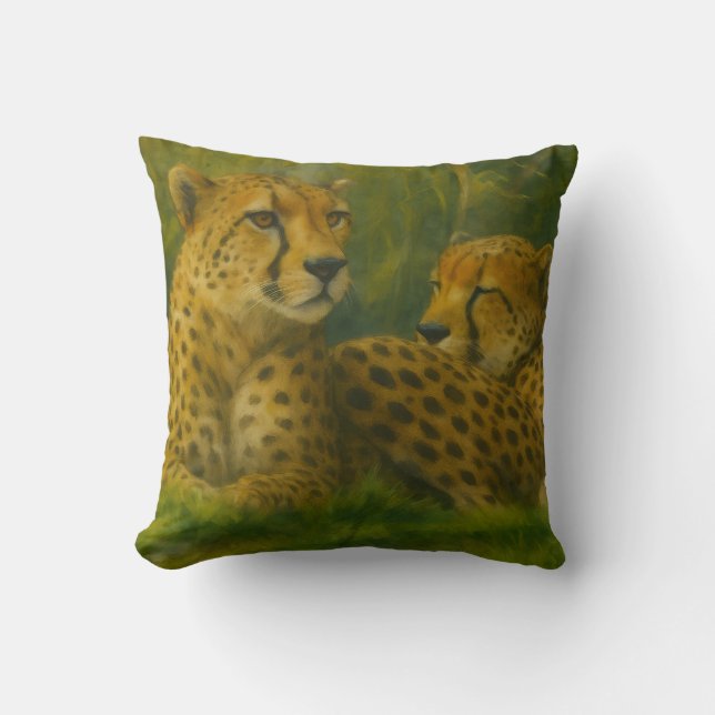 Ruhen des Cheetah Duo in der Waldlandschaft Kissen (Vorderseite)