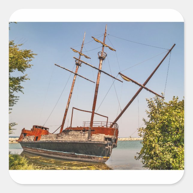 Ruhestätten eines Piratenschiffs Quadratischer Aufkleber (Vorderseite)