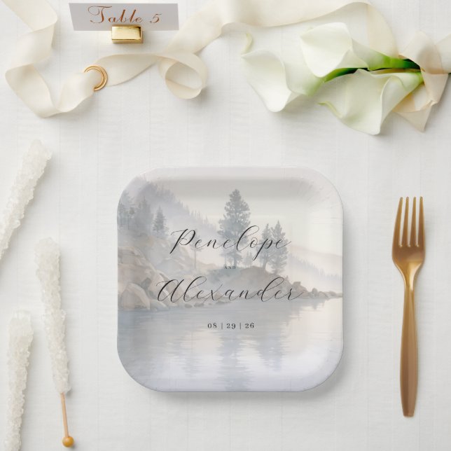 Ruhige, blasse Wasserfarben-Landschaft am Seeufer Pappteller (Hochzeit)