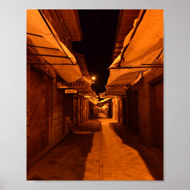 Ruhige Nacht - Pisac Streetlight Fotografie Poster (Vorne)