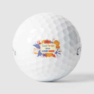 Ruhige Person mit lauter Gedanken blau gelb Golfball