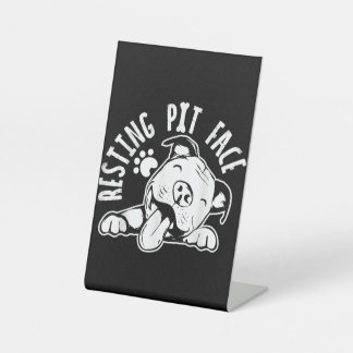 Ruhige Pit Face Funny Dog Pitbull Meme Bekleidung Sockelschild