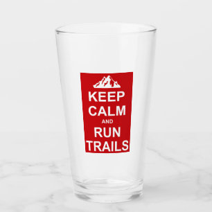 Ruhige und ultra laufende Trails behalten Glas