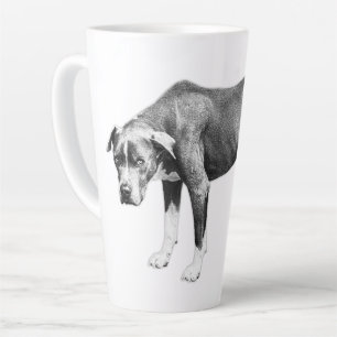 Ruhiger Karo-in - Mit Augen Pose Milchtasse