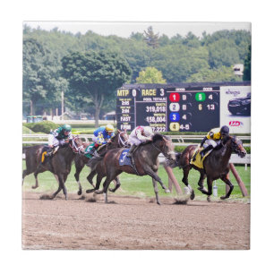 Ruhiger Machthaber läuft hinunter flachen Jack Fliese