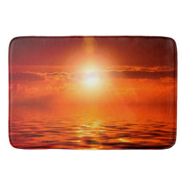 Ruhiger Sonnenuntergang Orange Golden Sky über dem Badematte