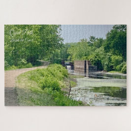 Ruhiger Weg neben dem Kanal - ruhige Rätsel