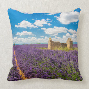 Ruin in in Lavender Field, Frankreich Kissen
