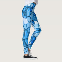 Rund wie Steine in klaren, blauen Tönen