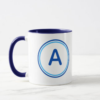 Rundes Buchstabenalphabet Blaues Kreisdesign Tasse