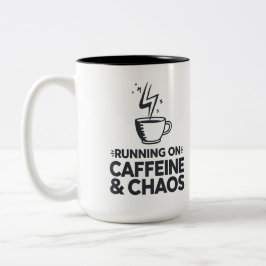 Running on Caffeine & Chaos Zweifarbige Tasse