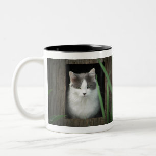 Runter von meinem Rasen! Zweifarbige Tasse