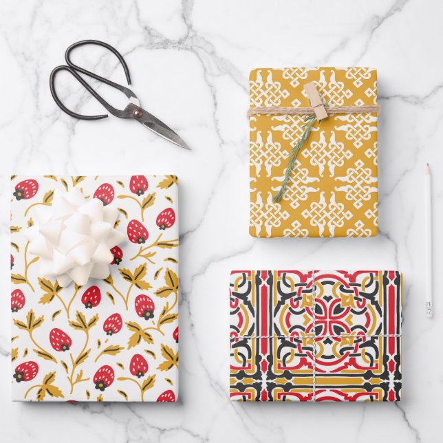 Russische Folk Art Red Berries und ladyug geometri Geschenkpapier Set (Vorderseite)