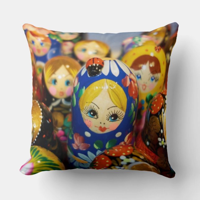 Russische Nesting Dolls Kissen (Vorderseite)