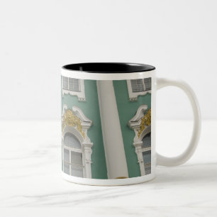 Russland, St. Petersburg, The Hermitage (alias 6 Zweifarbige Tasse