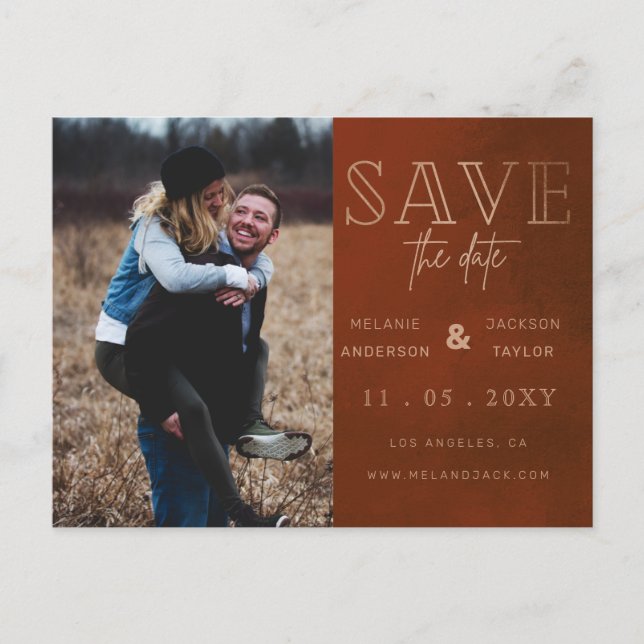 Rust Stylish Handgeschriebenes Foto Save the Date Ankündigungspostkarte (Vorderseite)
