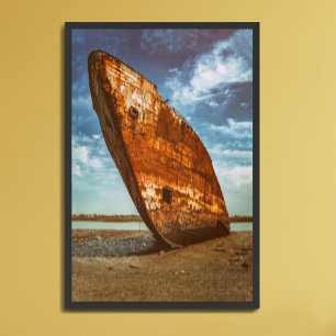 Rusted Shipwreck an einem Strand gelegen oder gest Fotodruck