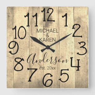 Rustic Barn Wood Farmhouse Custom Family Name Quadratische Wanduhr