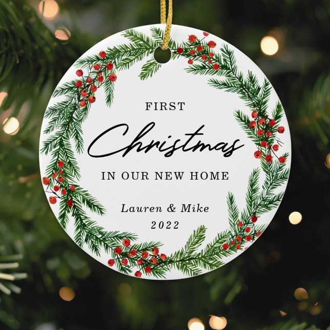 Rustic Berry Wreath Erster Weihnachten im neuen Zu Keramik Ornament (Von Creator hochgeladen)