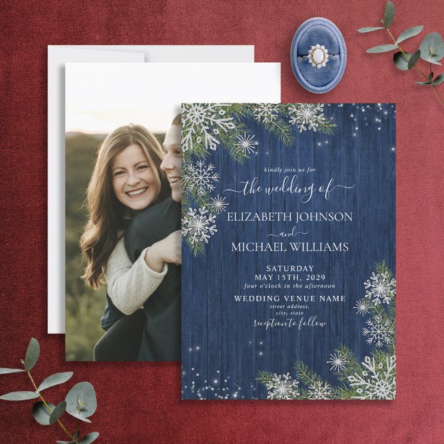 Rustic Blue Silver Winter Wood Foto Wedding Einladung (Von Creator hochgeladen)
