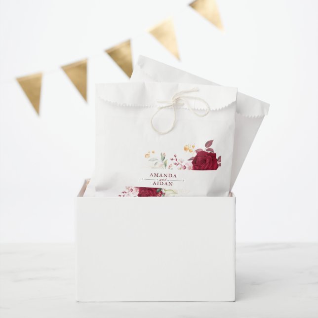 Rustic Burgundy Red Rose Floral Wedding Geschenktütchen (Party)