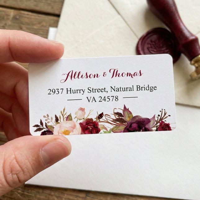 Rustic Chic Burgundy Marsala Red Floral Wedding Adressaufkleber (Von Creator hochgeladen)