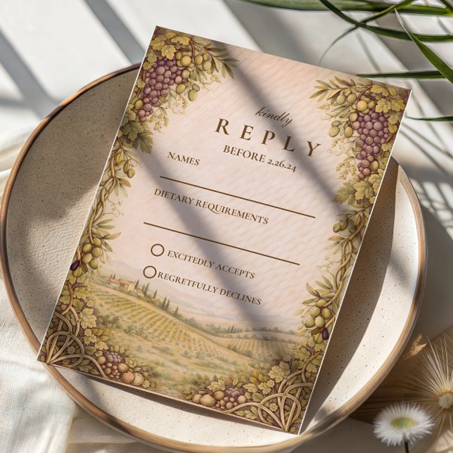 Rustic Countryside Vineyard Wedding RSVP Karte (Von Creator hochgeladen)