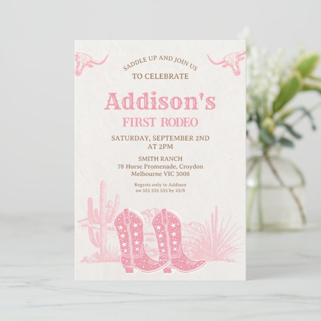 Rustic Cowgirl Boots First Rodeo 1st Birthday Einladung (Stehend Vorderseite)