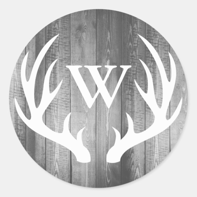 Rustic Deer Antlers Gray Barn Wood | Monogramm Runder Aufkleber (Vorderseite)