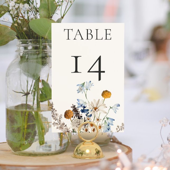 Rustic Dusty Blue Wildblumen & Daisies Wedding Tischnummer (Rustic Dusty Blue Wildflowers & Daisies Wedding Table Number)