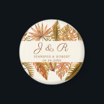 Rustic Fall Foliage Monogram Round Wedding Round Magnet<br><div class="desc">Runder Hochzeitsmagnet mit tropischen Wasserfarben-Blätter in erdigen Herbsttönen mit Namen und Datum der Paare. Ein wunderschöner Sake oder ein Gefallen,  um zu Ihrem rustikalen Feier Thema.</div>
