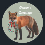 Rustic Fox Round Christmas Sticker, glänzend Runder Aufkleber<br><div class="desc">Dieser rustikale Aufkleber wurde für einen Mann konzipiert,  der aber die Liebe der Tierwelt auch den rustikalen Stil mag.Personalisieren Sie diesen Weihnachtsaufkleber mit Ihrem eigenen Gruß.</div>