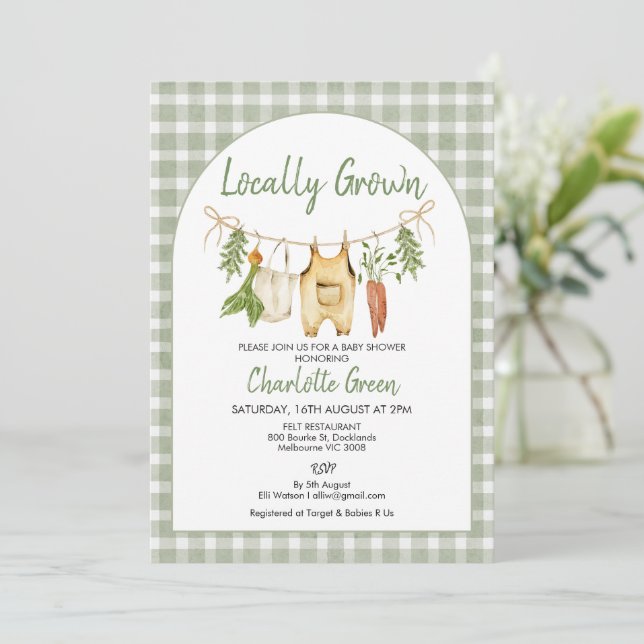 Rustic Green Gingham Locally Grown Baby Shower  Einladung (Stehend Vorderseite)