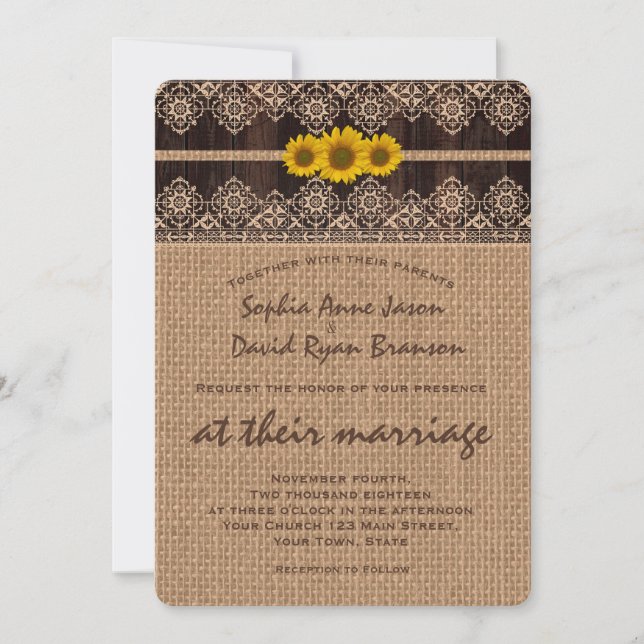 Rustic Lace Burlap Wood Wedding Einladung (Vorderseite)
