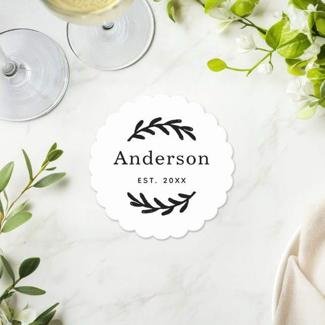 Rustic Laurel Branch Wreath Nachname Monogram Untersetzer (Von Creator hochgeladen)