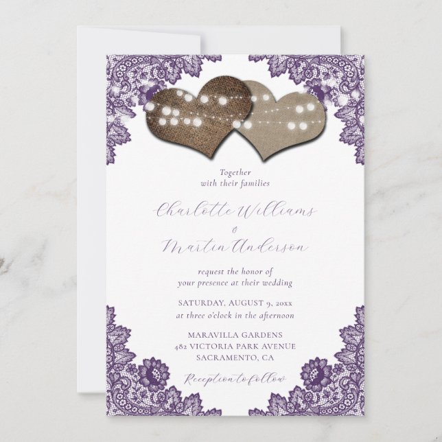 Rustic Purple Floral Lace Burlap Hearts Wedding Einladung (Vorderseite)