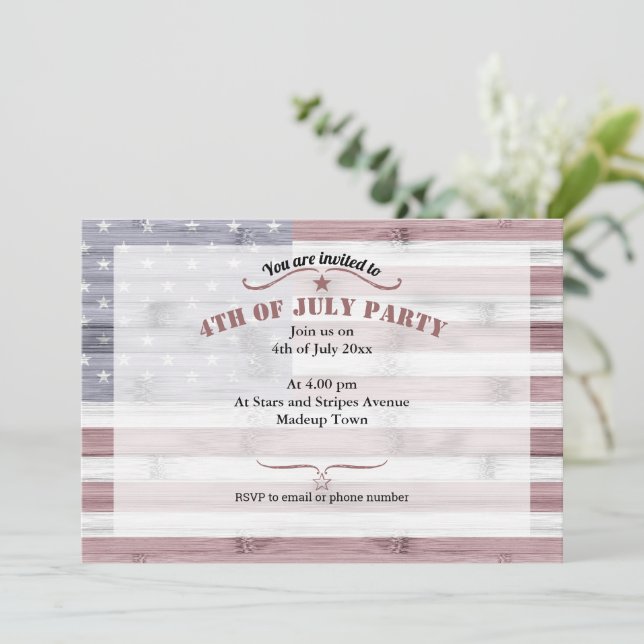 Rustic Red White Blue Wood USA Fahne Amerika 4 Jul Einladung (Stehend Vorderseite)