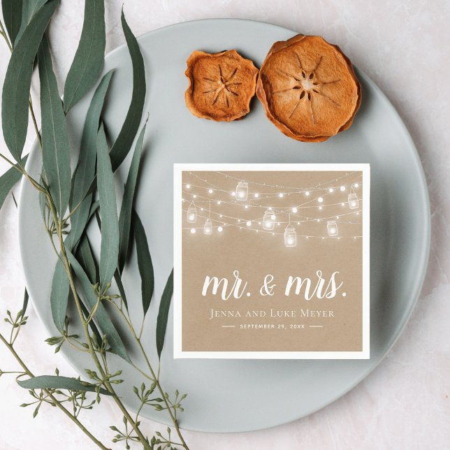 Rustic String Lights Mr. und Mrs. Wedding Monogram Serviette (Von Creator hochgeladen)
