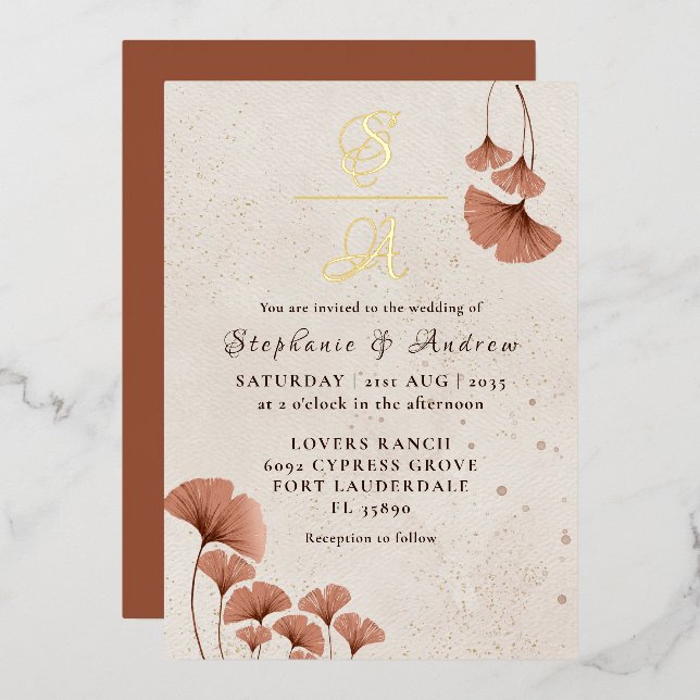 Rustic Terracotta & Real Gold Monogram Wedding Folieneinladung (Vorderseite/Rückseite)
