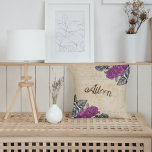 Rustic Wedding Bridesmaid Geschenk Idee Kissen<br><div class="desc">Unser exquisites Vintages Bridesmaid Geschenk Ideenwürfelkissen ist eine perfekte Mischung aus Eleganz und Personalisierung. Dieses wunderschön gearbeitete Kissen ist ein ideales Geschenk für Ihre geliebten Brautmädchen, um jedem Raum eine charmante Touch zu verleihen. Mit einem atemberaubenden, Vintagen Blumendesign kann jedes Kissen mit den Namen oder Initialen Ihrer Brautmädchen personalisiert werden...</div>