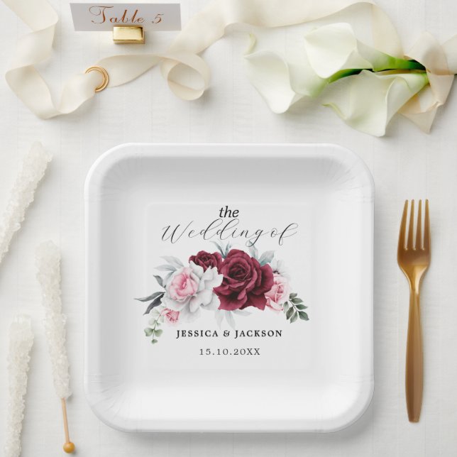 Rustic White Maroon Rose Floral Wedding  Pappteller (Hochzeit)